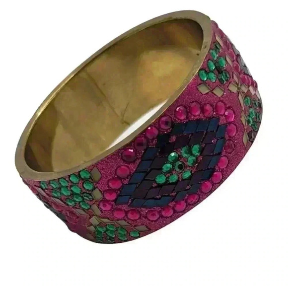 Hot Pink Rhinestone Bedazzled Bracelet with shiny jewels bangle - Picture 4 of 6